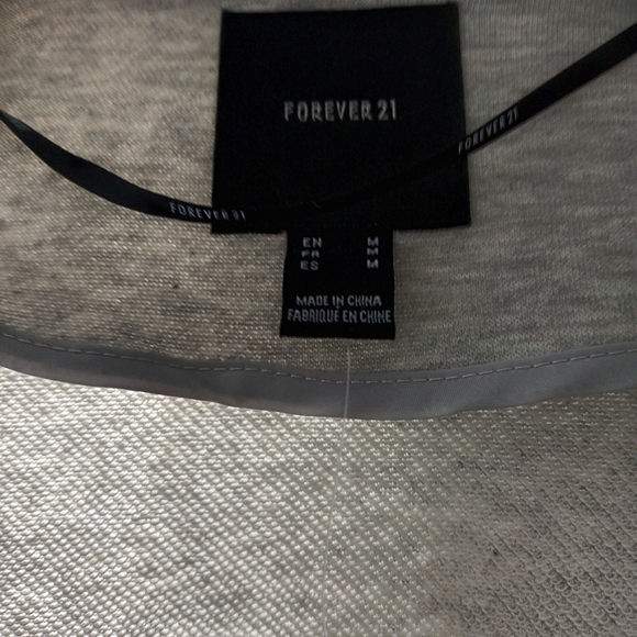 New FOREVER 21 Light weight Jacket - Picture 2 of 10